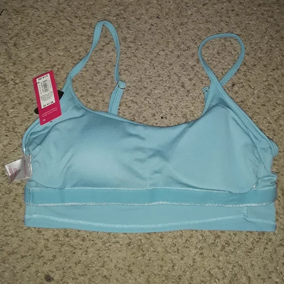 New Swimsuit Top - Picture 4 of 5